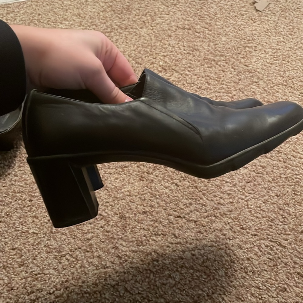 Slightly worn black pumps perfect for office or for going out